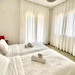 מלון דירות Katerina 3*