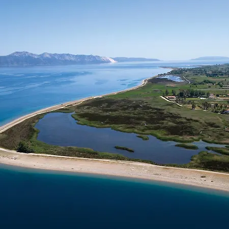 Katerina Hotel apartamentowy Néos Pírgos