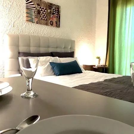 Apart Otel Katerina Néos Pírgos