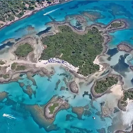 Apart Otel Katerina Néos Pírgos