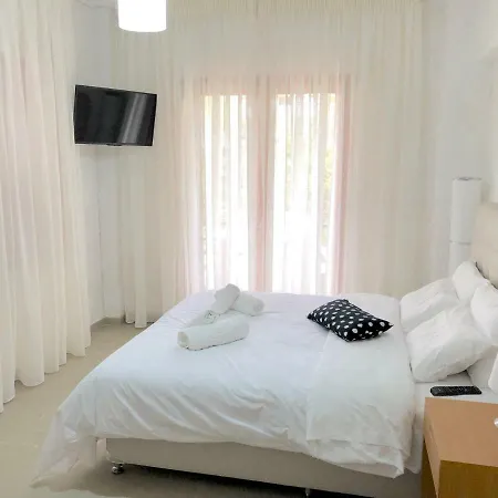 Katerina Apartmanhotel 3*