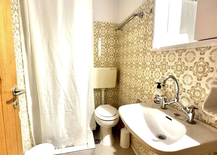 Katerina 네오스 피르고스