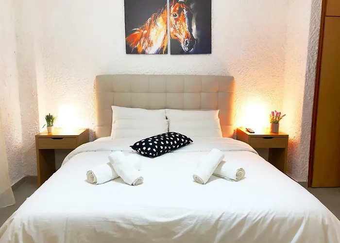 Katerina 아파트호텔 네오스 피르고스